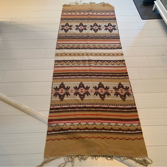 Large H & M Scarf - Picture 9 of 9